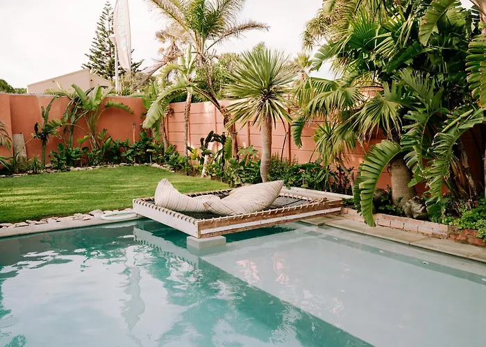 Surfers Lodge